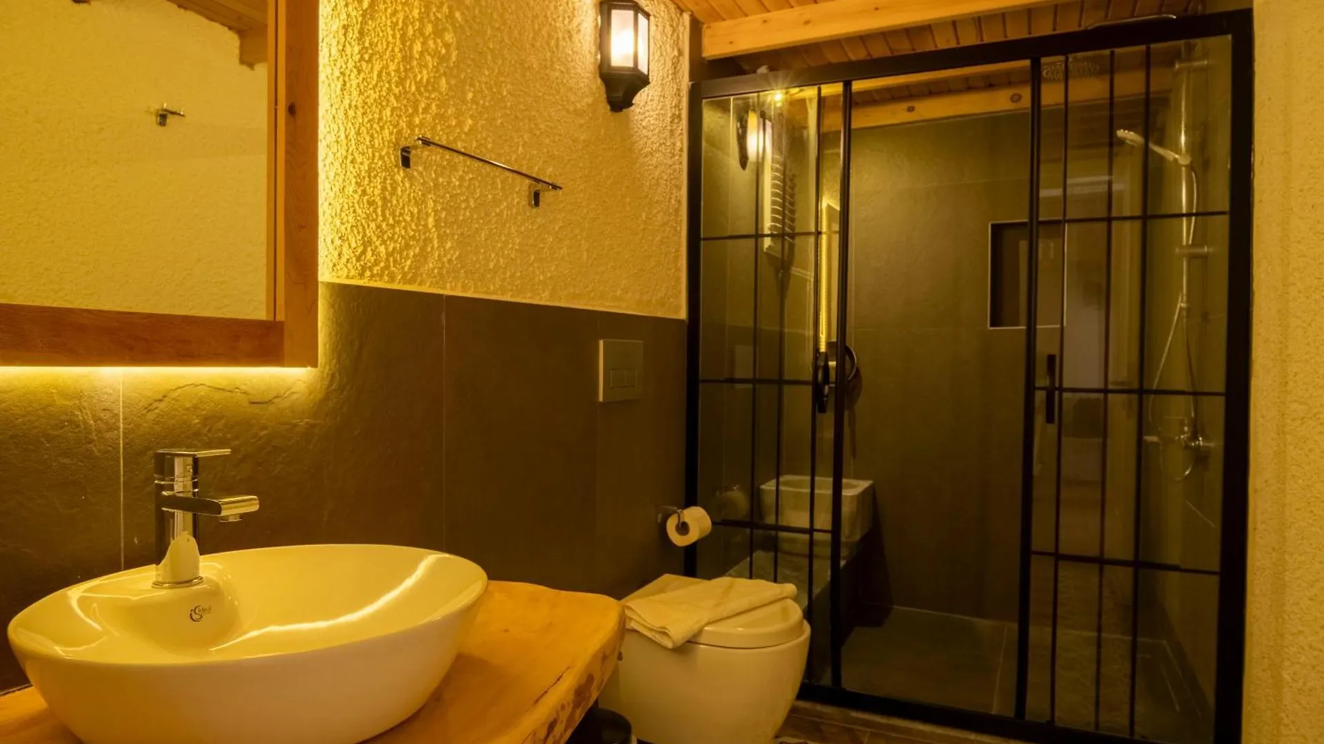 Guenes Boutique Hotel - Oludeniz Fethiye